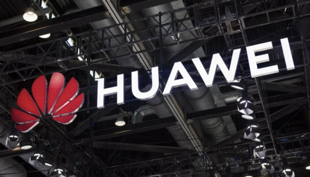 Huawei smartphone terbaru dengan layar full display dan kamera canggih