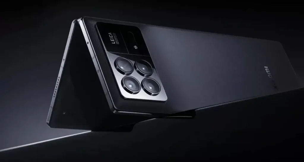Xiaomi susul Huawei dan Samsung luncurkan HP lipat tiga dengan desain layar fleksibel tiga panel dan fitur AI generatif